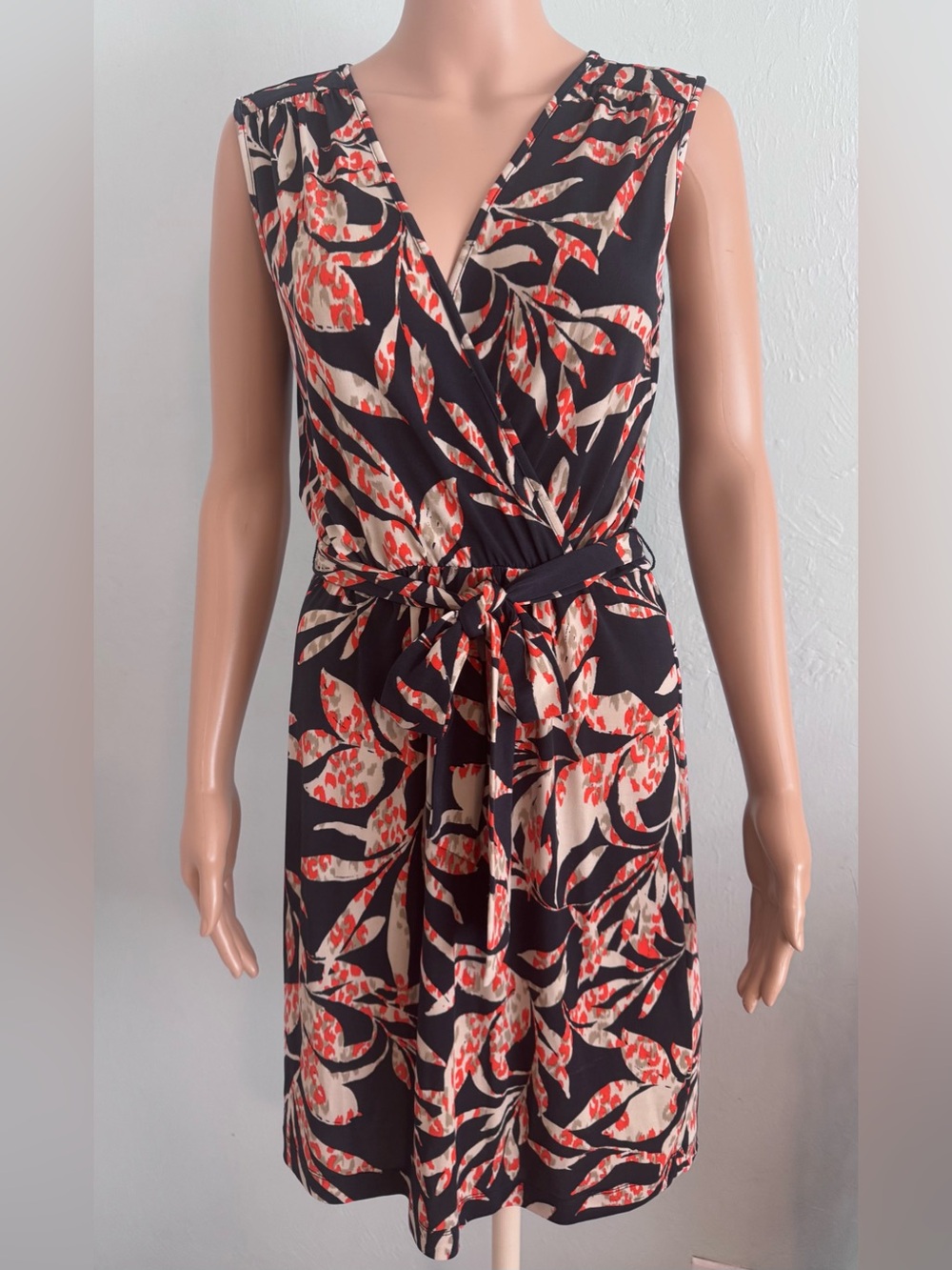 Banana republic sleeveless V neck, faux wrap, navy dress S